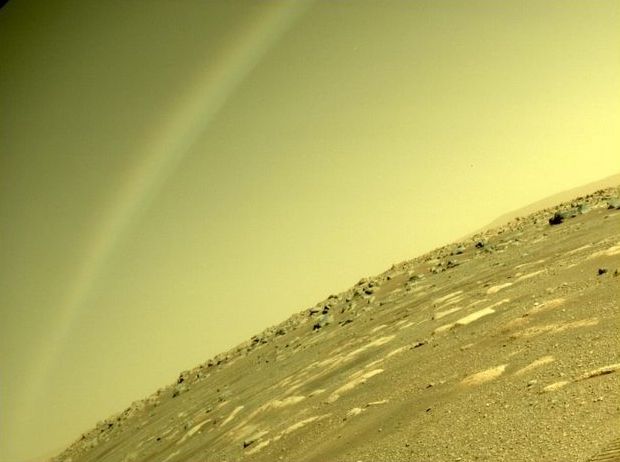 NASA幹部が否定する「火星の虹」宇宙詐欺にボロが出た