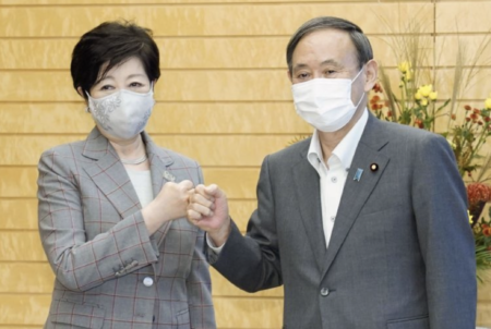 菅首相と小池都知事がパラ功労章の授与式を揃って欠席 ますます広がる「死亡説」