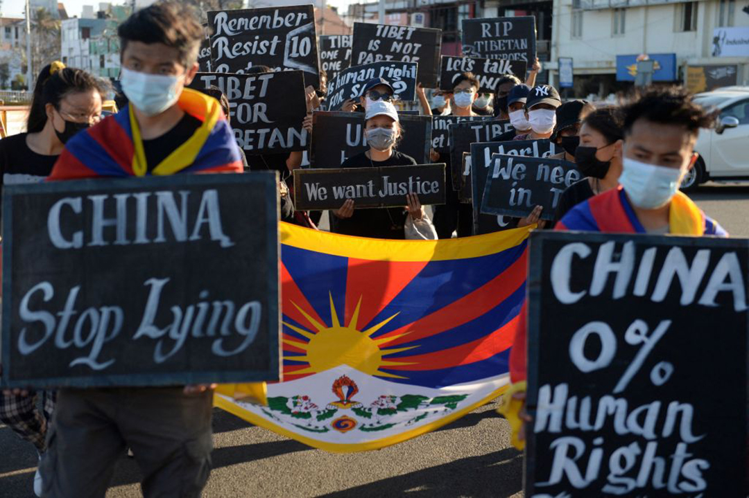 【チベット問題】中国共産党による同化政策（弾圧）により、1ヶ月間で3人のチベット族が焼身自殺　過去には120万人が虐殺