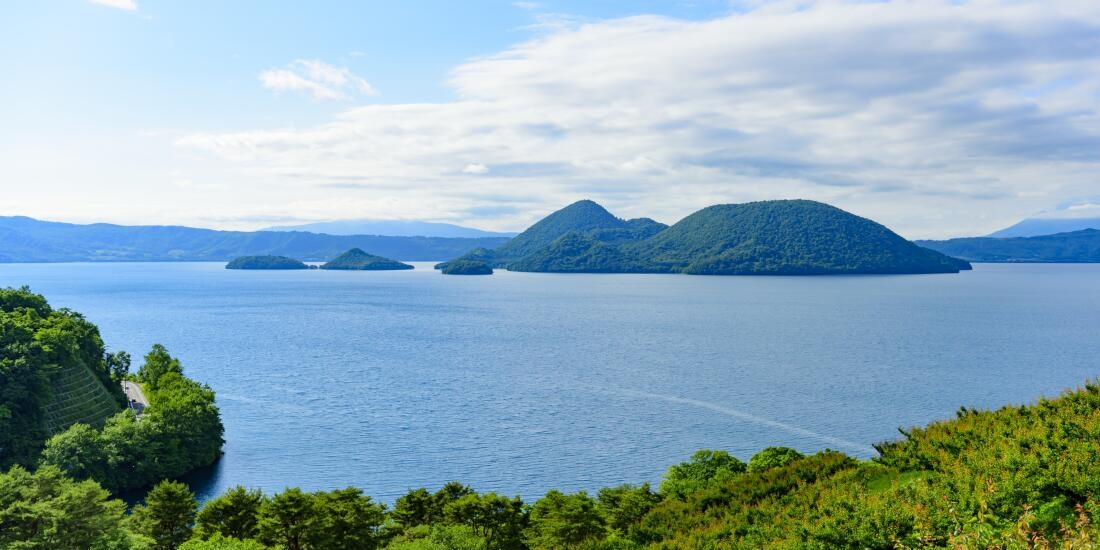 中国企業が北海道洞爺湖畔の土地を買収し、勝手にリゾート開発を進めていた!!　羊蹄山の麓には中国人専用ゴルフ場も