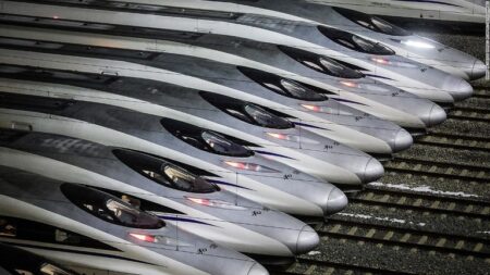 中国の新幹線「高速鉄道」、無茶な路線拡大により負債120兆円　日本の技術を盗用し、世界各国を借金漬けにした報いか