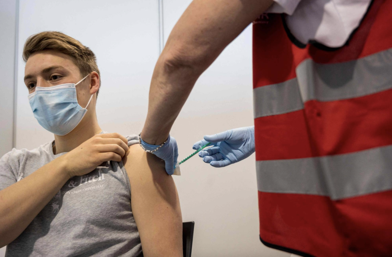 【薬害】ドイツでコロナワクチン接種後に体調不良で病欠となった人、2020年は5834人、2021年は124万2847人　保健委員会議長「ワクチンは今すぐ回収されなければならない」