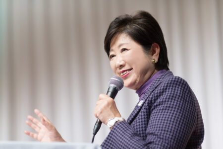 【緑のたぬき】小池都知事「リモ活•黙活•ソロ活」に批判の声多数