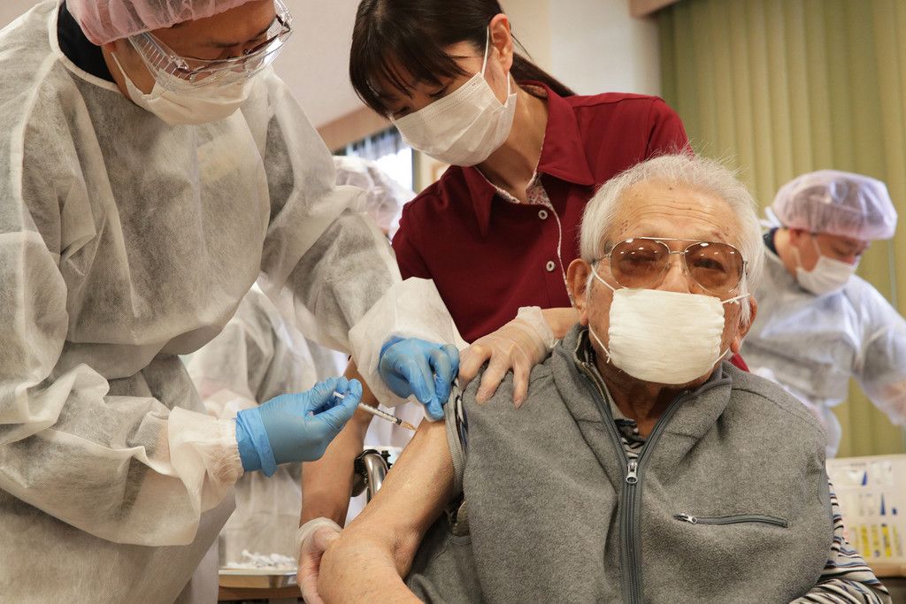【日本中で大量に余るワクチン】高齢者すらワクチン接種を拒否
