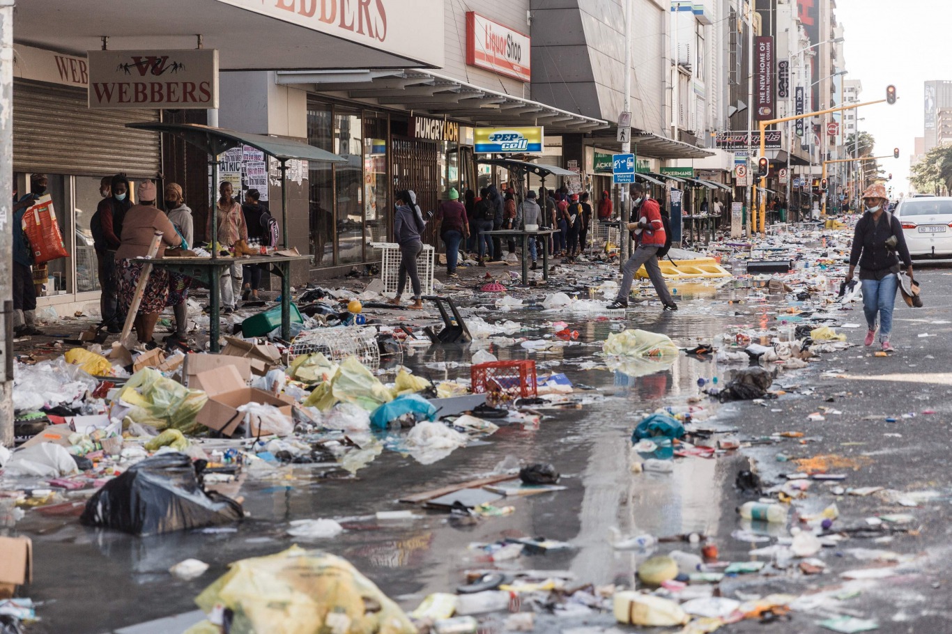南アフリカが国家崩壊　コロナ対策で生じた貧困により大規模な暴動・略奪