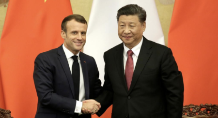 【フランス】中国共産党員と疑われる「マクロン大統領」の再選に国民が怒り狂い、パリで暴動発生　大統領選は出来レースだった可能性大