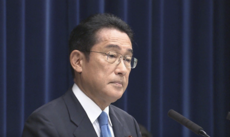 岸田首相、公務復帰後の会見で「コロナに感染してワクチンの有用性を感じた」と述べ、 “オミクロン対応ワクチン”の接種前倒しを発表し批判殺到