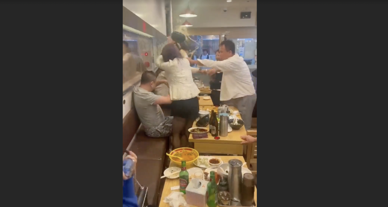 【移民大国・日本】池袋の飲食店で中国人が大暴れして乱闘、「無法地帯」「ここは日本なの」と批判殺到