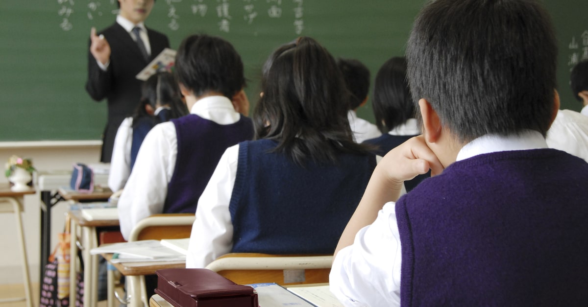 【崩壊する日本の教育現場】心の病で休職する20代教員が2020年度までの5年間で1.5倍増  激務に追われて自殺するケースも