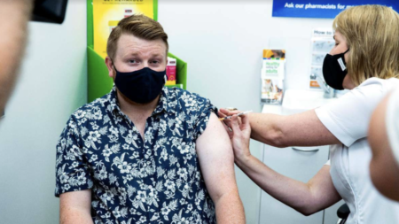 【オーストラリア】4万5000人超への世論調査で、半数が「コロナワクチンを打って後悔している」と回答「コロナワクチンを接種せず後悔している」と回答した人は0人