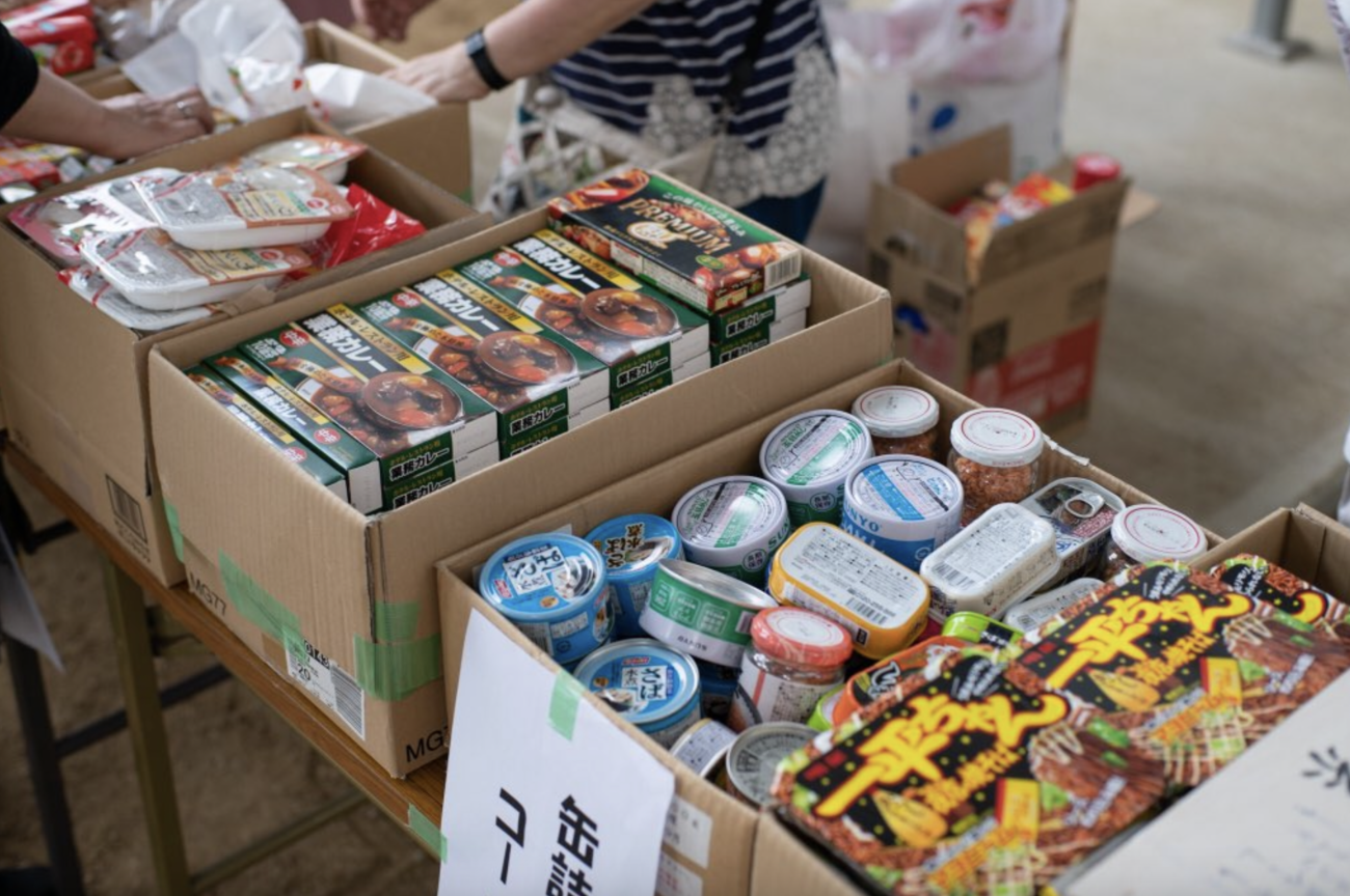 【日本経済の崩壊】生活困窮者が急増し、食料を無償提供する『フードバンク』が対応しきれず、破綻の危機