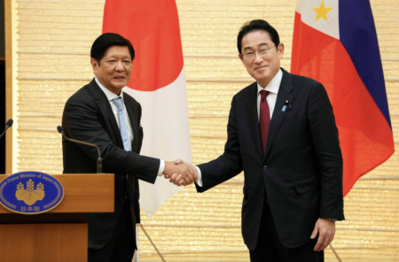 【またもバラマキ】岸田内閣、フィリピンの若手行政官20人の日本への留学支援に3億1300万円の無償資金協力を表明