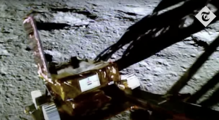 【宇宙は存在しない】インド宇宙研究機関、「ローバー」と呼ばれる車が月面を走行する映像を公開するも、ネット上では直ちにフェイク扱い