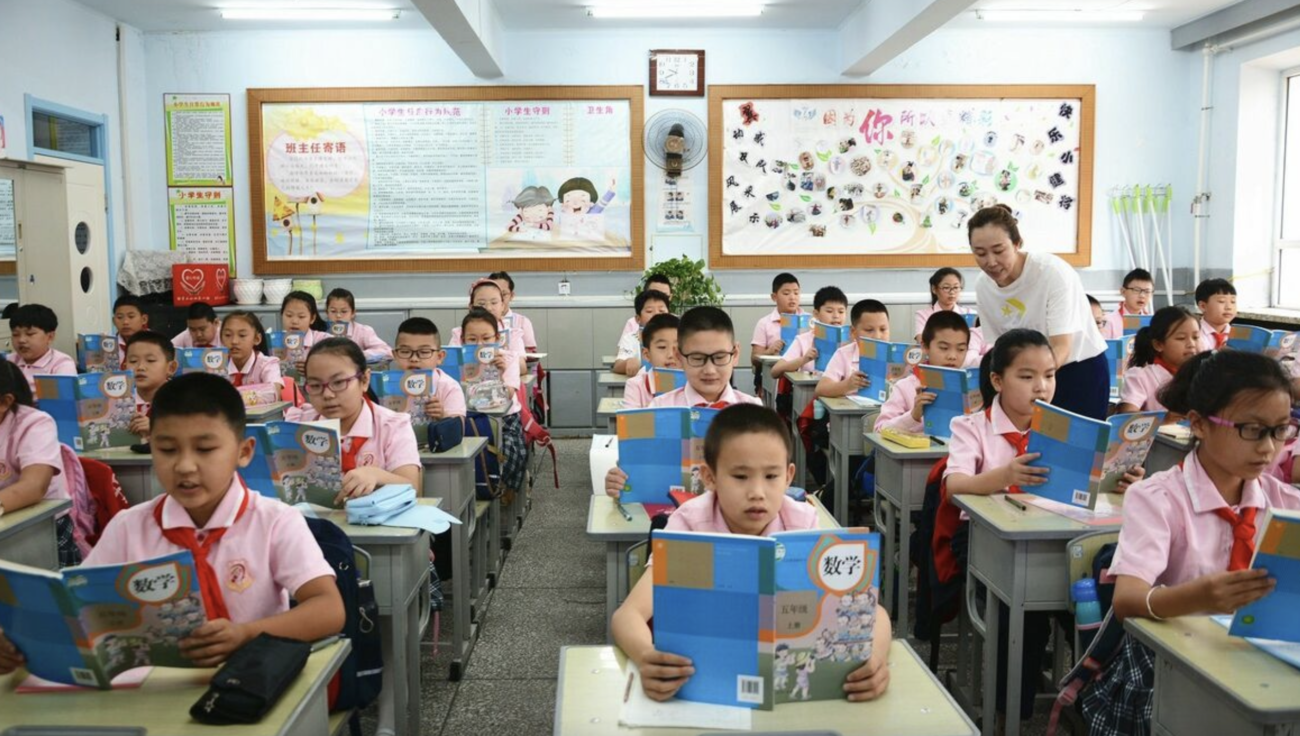 【言論統制】中国共産党、子どもに無許可で学校外で教えた個人や組織に最大10万元（約200万円）の罰金、家庭教師やオンライン教室も処罰の対象