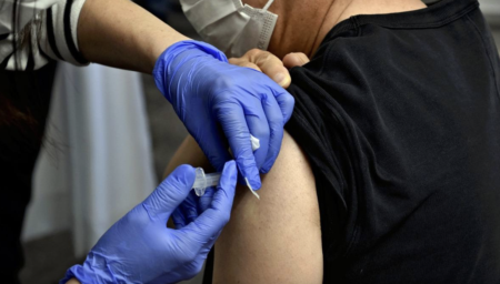 ファイザー製ワクチンによる日本の死亡者の70%が、接種後10日以内に死亡していたことが判明