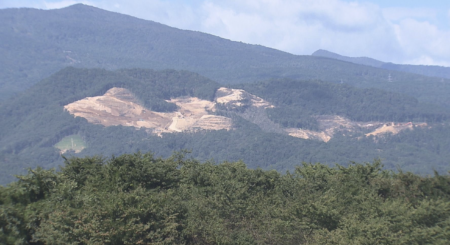 福島県の百名山『吾妻山』にメガソーラーが設置され、景観が破壊される　建設資金を確保しているのは『SBI新生銀行』