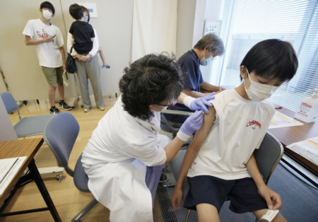 【狂気の沙汰】静岡県清水町、中学3年生を対象にコロナワクチン接種費用を約半分助成することを決定 「そんなもんに払うくらいなら受験料でも無料にするのが筋でしょうに」「もういい加減にして欲しい」「殺人や」と批判殺到