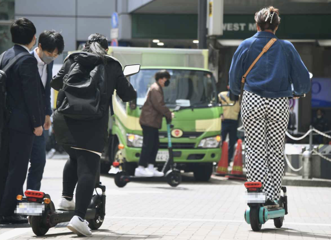 【大阪地裁】2人乗りの『電動キックボード』衝突事故、運転者と同乗者にそれぞれ1100万円の賠償命令