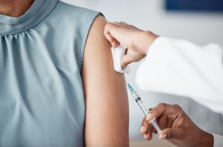 【狂気の沙汰】厚労省、コロナワクチンの接種を継続　8回目の接種へ