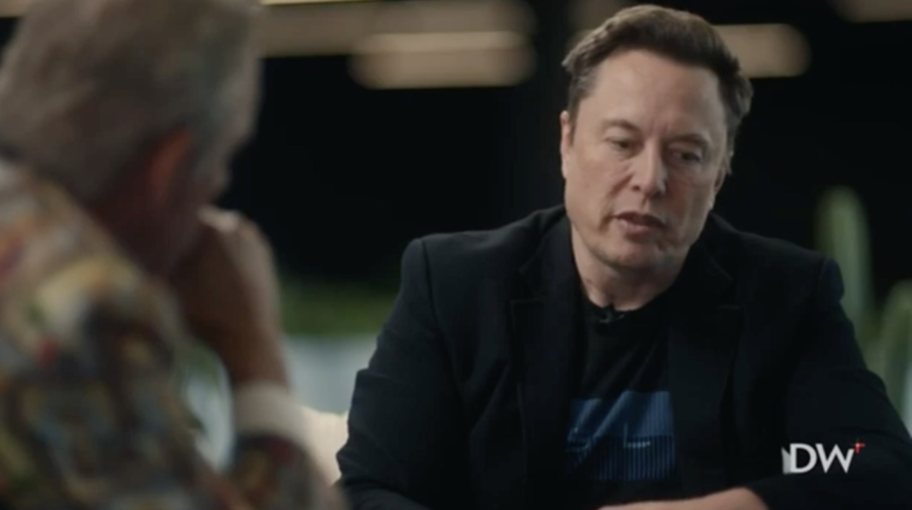 イーロン・マスク、18歳の息子が思春期抑制剤を投与し、トランスジェンダー女子となった苦悩を告白「信じられないほど邪悪だ。子供の性転換を推進してきた人々が刑務所に行くことに同意する」