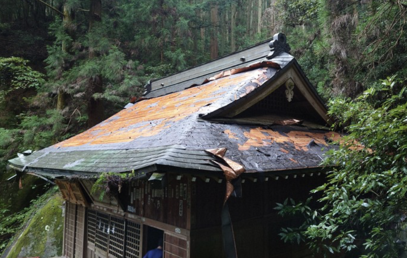 【悪魔崇拝の衰退】栃木県・厳島神社、屋根の銅板1630枚、65万円相当が盗まれる　修繕には1000万円以上も