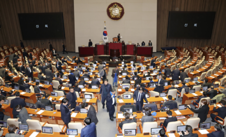 【韓国】尹大統領の弾劾訴追案は否決　野党は「日本と友好的な外交関係を築いた」として大統領を弾劾　日本のメディアはこの事実に触れず、野党を正義として担ぎ上げる