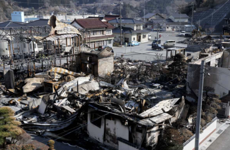 岩手県大船渡市の山火事、建物被害210棟、消失面積2900ヘクタール　2カ所の養鶏場で2960羽が餌不足で死亡していたことも判明