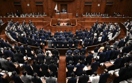 【グリーン詐欺】改正GX推進法、参院本会議で可決・成立　CO2排出量が年間10万トン以上の企業に対して、CO2排出量取引への参加を義務づけ