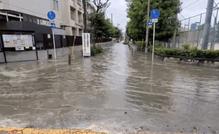 大阪市城東区の住宅街で道路の冠水　同市ではスマートシティの実証実験を実施中