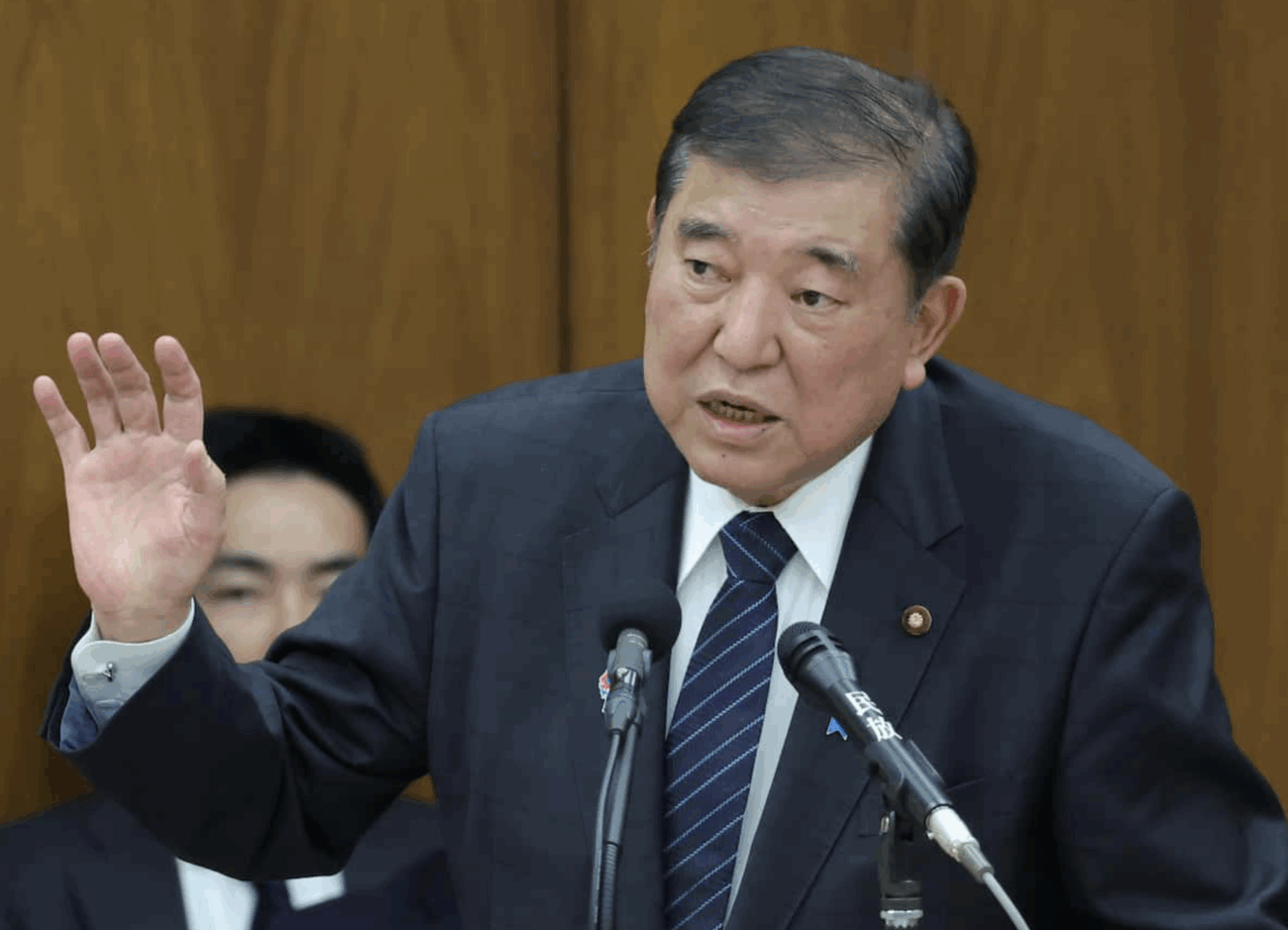 【石破内閣】外国人の国民保険の納付率、「日本人を大幅に下回っているとは考えていない」とする答弁書を閣議決定
