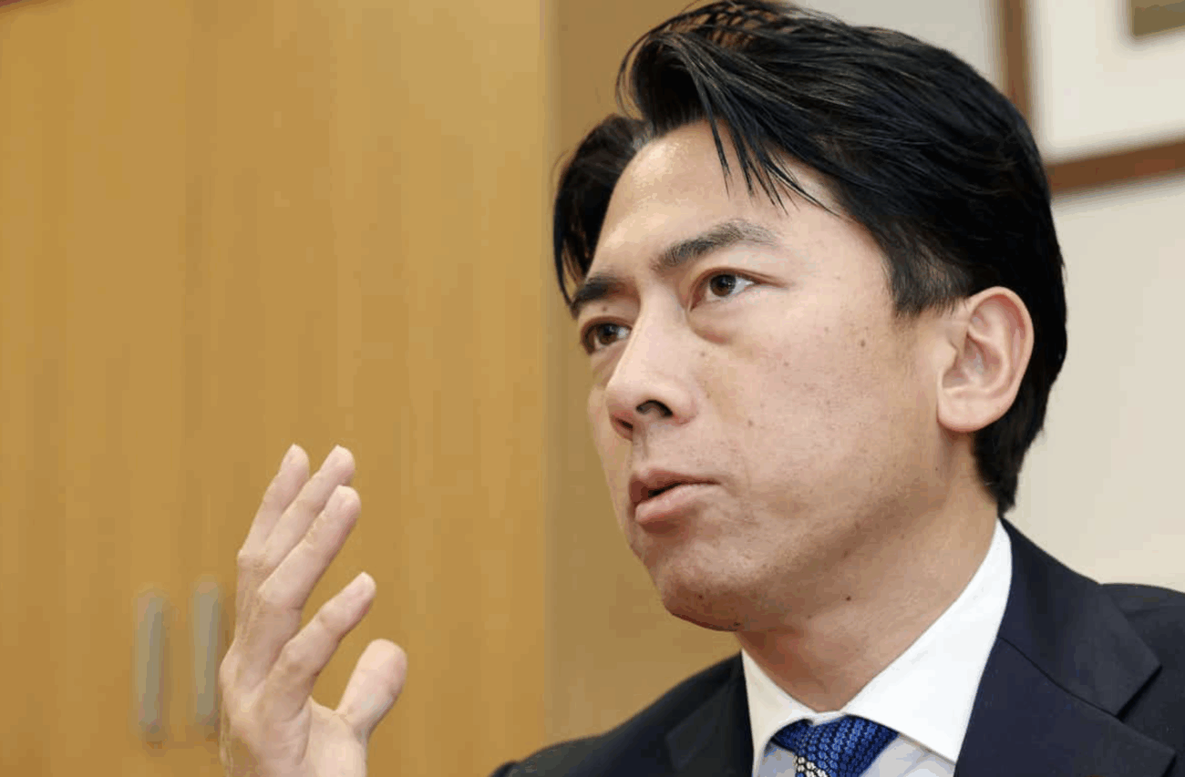 【小泉進次郎】備蓄米放出との名目で、家畜のエサに回される『古古古米』を5キロ1800円で販売へ