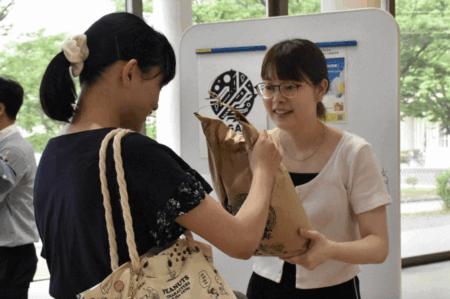 【困窮する国民】都庁前の食料品配布会、利用者が840人、過去最多を大幅に更新　新潟大学でも食費を切り詰める学生のためにフードバンクが発足