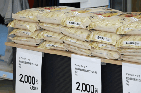 【大手マスコミ】日本各地で備蓄米に行列と報道　クラシスアクターを使ったやらせ疑惑が浮上し、ネット上で物議