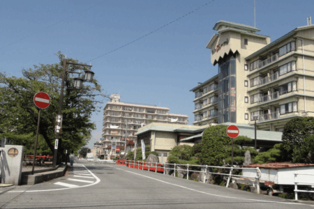 【侵略】山梨県の石和温泉、中国企業が次々と買収、温泉旅館の4分の1が外国資本に