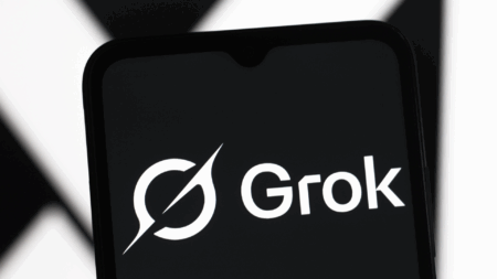 X（旧Twitter）のAIチャットボット『Grok（グロック）』とユーザーとの会話内容が37万件以上も流出　ユーザーの同意なく世界中から閲覧できる状態に