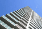 家賃2.5倍になった板橋区のマンション、中国人オーナーが共用部分の電気料金の支払いを拒否　共用部分は真っ暗、テレビも映らず