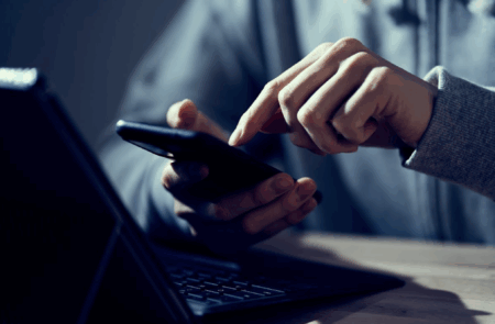 【警察庁】SNSの投稿からテロにつながる危険人物をAIで見付け出す実証実験を開始　
