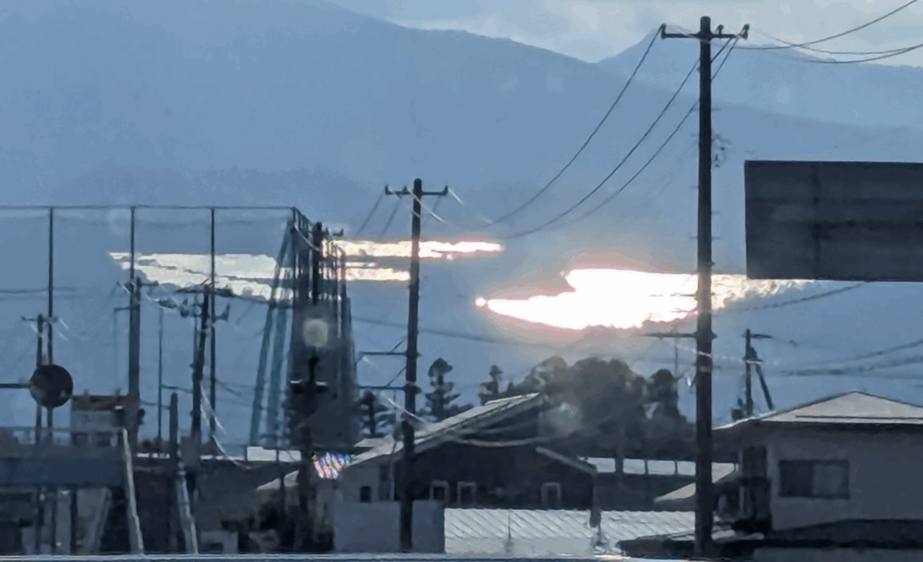 【福島市・先達山太陽光発電所】9万5000枚の太陽光パネル、住民から「反射光がまぶしすぎる」との声が相次ぐ 土砂崩れや洪水に次ぐ新たな公害