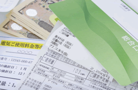 【物価高騰】10月から電気・ガス料金が値上げに　ペットボトル飲料、納豆、菓子類など3000品目以上の食料品も値上げ