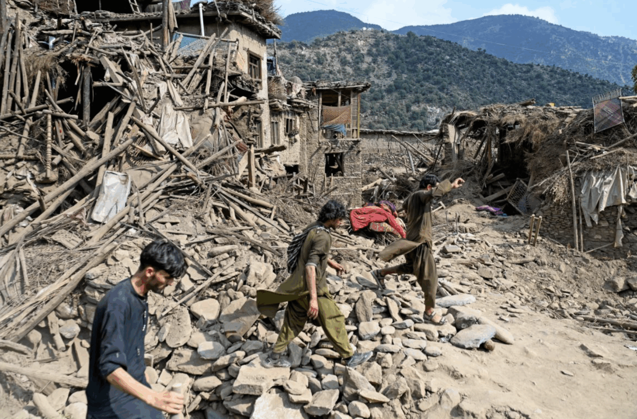 アフガニスタン東部でM6.0とM5.2の地震が相次ぎ発生 1411人が死亡、3124人が負傷、被災した住宅は5412棟 震源の深さ8キロ