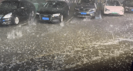 【裁かれる中国】北京市で最大級の対流雲『スーパーセル』が発生、強風と雷雨、ピンポン玉サイズの雹が降る被害
