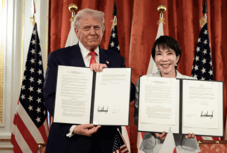 【米への隷属】高市総理とトランプ大統領、日米合意書に正式署名『対米投資約80兆円』『米国産のコメ購入拡大』『防衛装備品購入2兆5000億円』『ボーイング社の航空機100機購入』……全て石破前総理が下準備