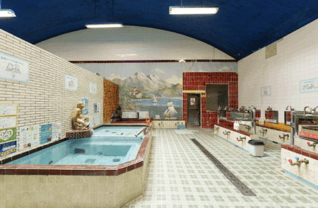 【衰退する日本経済】銭湯の数がピークから9割減少、物価高と燃料費の高騰により利益急減